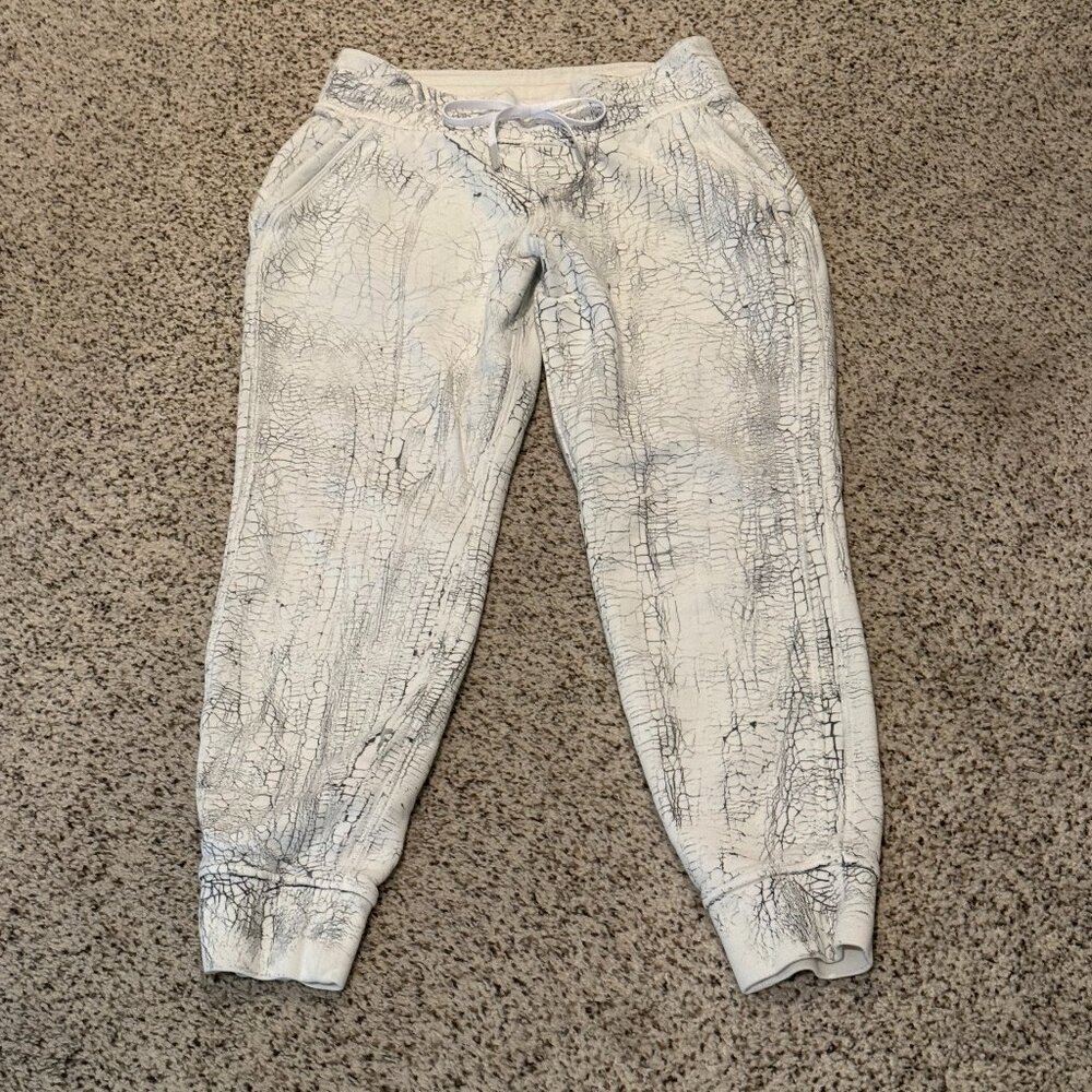 Lululemon | Warm Down High-Rise Jogger | Thread Dye White Black | Size: 6